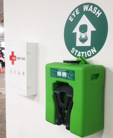 Eyewash Station and First Aid Cabinet